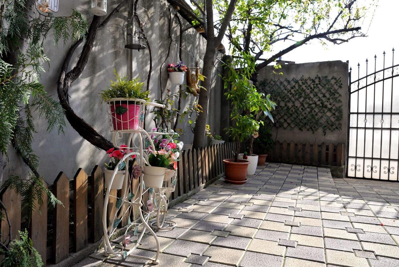 Collosal Studio Bucareste Exterior foto